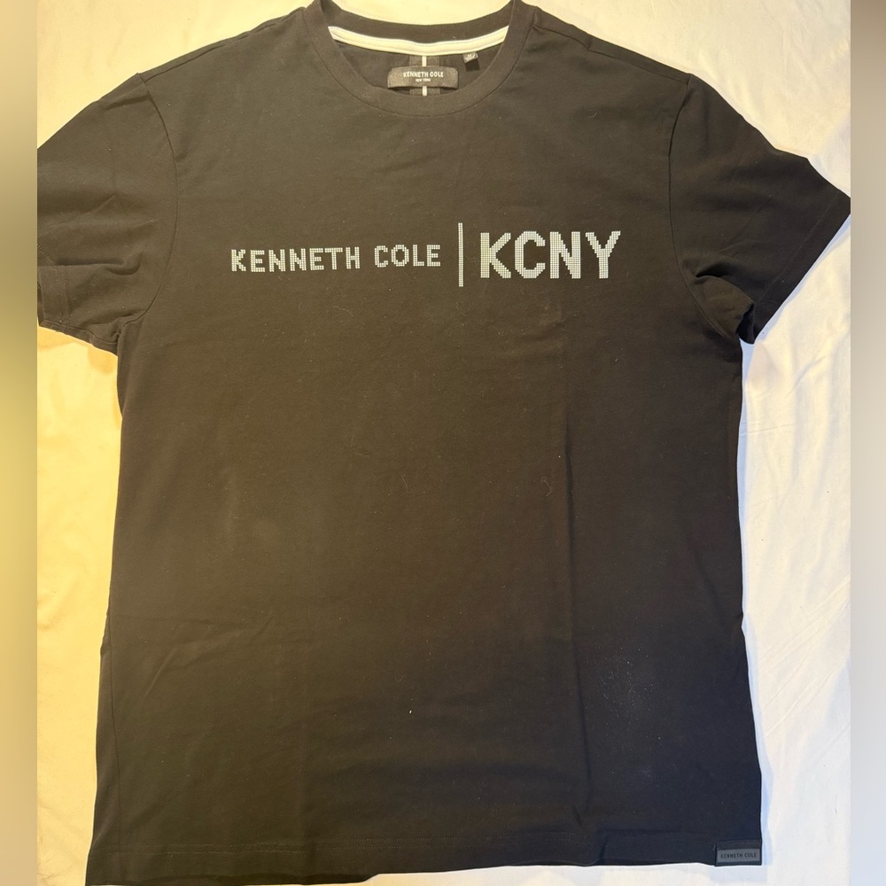 Kenneth Cole Black logo tee shirt SZ Medium